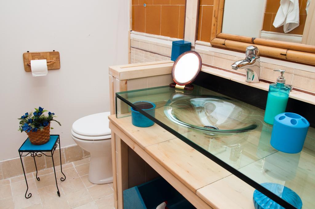 Bed & Breakfast Yin & Yang San Pantaleo Buitenkant foto