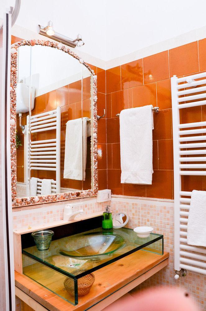 Bed & Breakfast Yin & Yang San Pantaleo Buitenkant foto