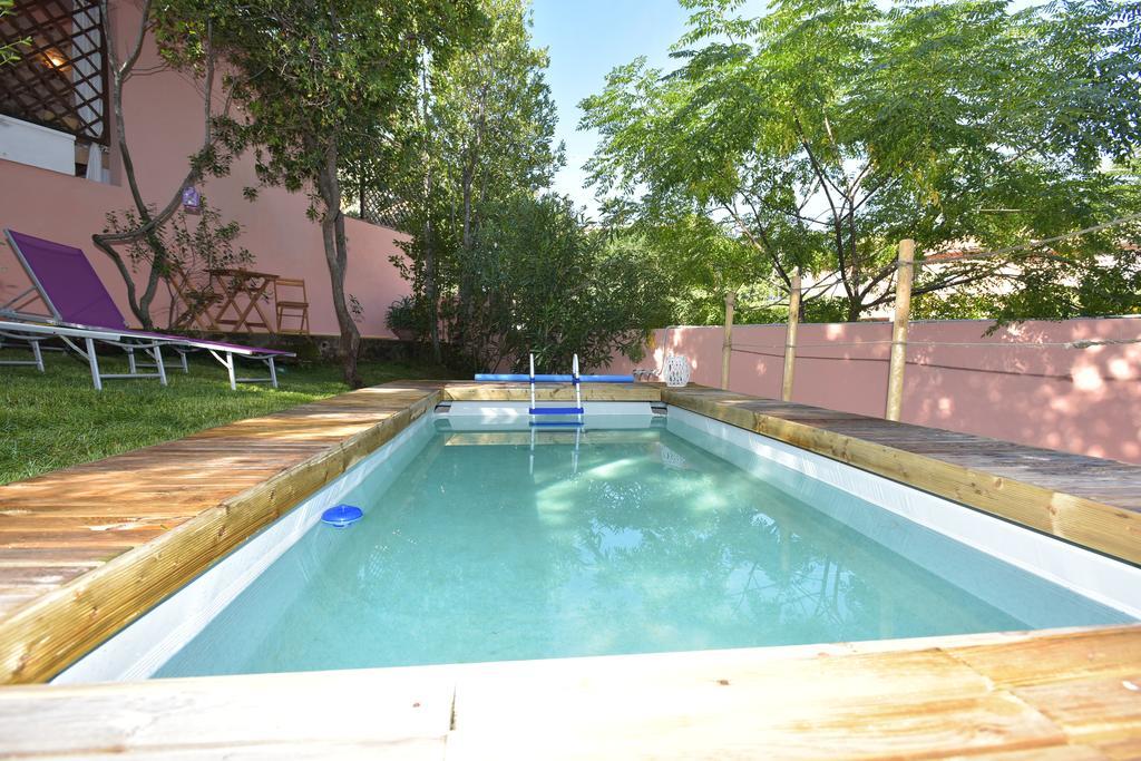 Bed & Breakfast Yin & Yang San Pantaleo Buitenkant foto