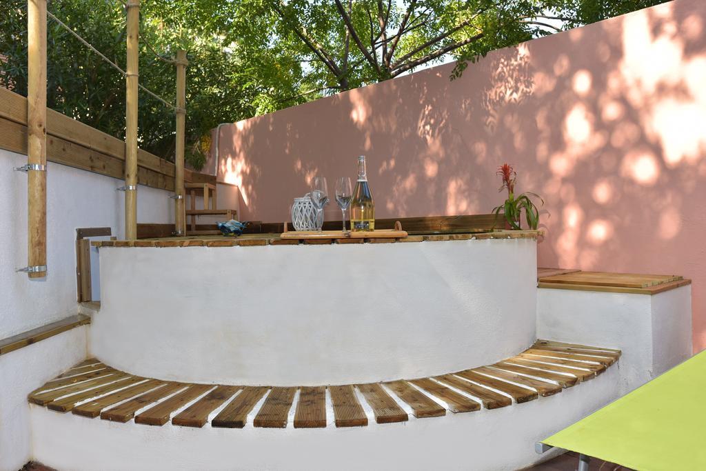 Bed & Breakfast Yin & Yang San Pantaleo Buitenkant foto
