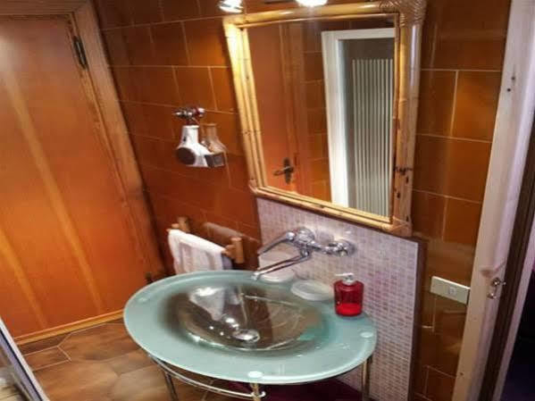 Bed & Breakfast Yin & Yang San Pantaleo Buitenkant foto